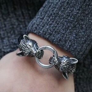 New! MEN'S Braided Leather Double Wolf Head Bracelet. 8.5"